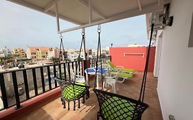 Franmay Apartments - 7 Modern Apartments Near The Beach & City, Perfect For Nomads, Travellers, Families, Watersports!
